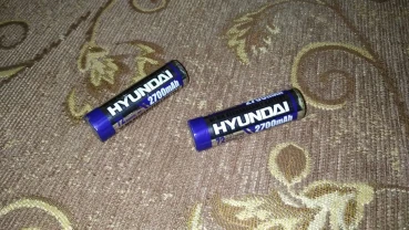 2 AA аккумулятора Hyundai по 2700 mAh