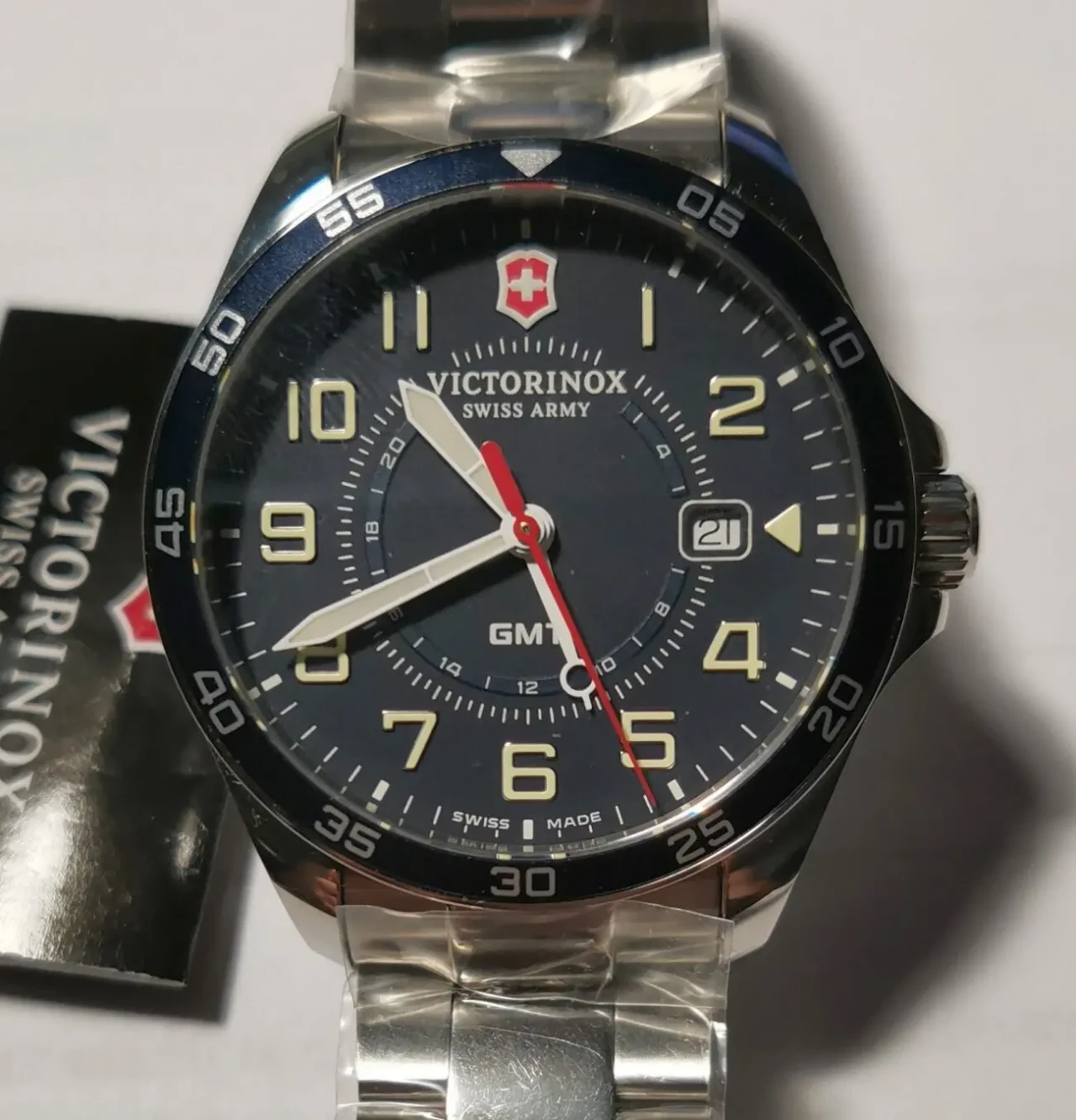Новые швейцарские часы Victorinox Swiss Army Fieldforce GMT  сапфир