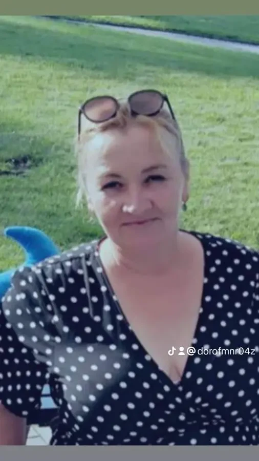 Доглядальниця