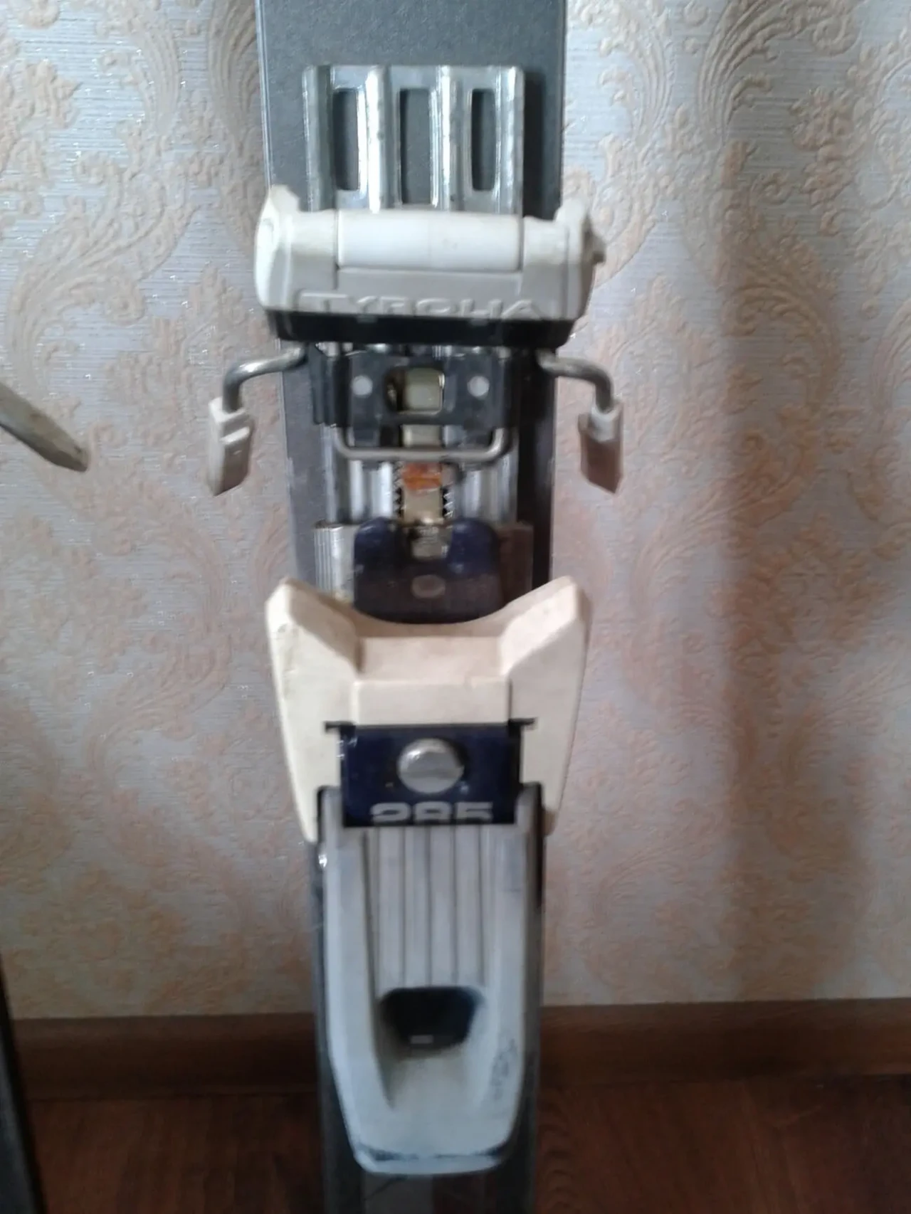 Гірські лижі HEAD з кріпленням 7