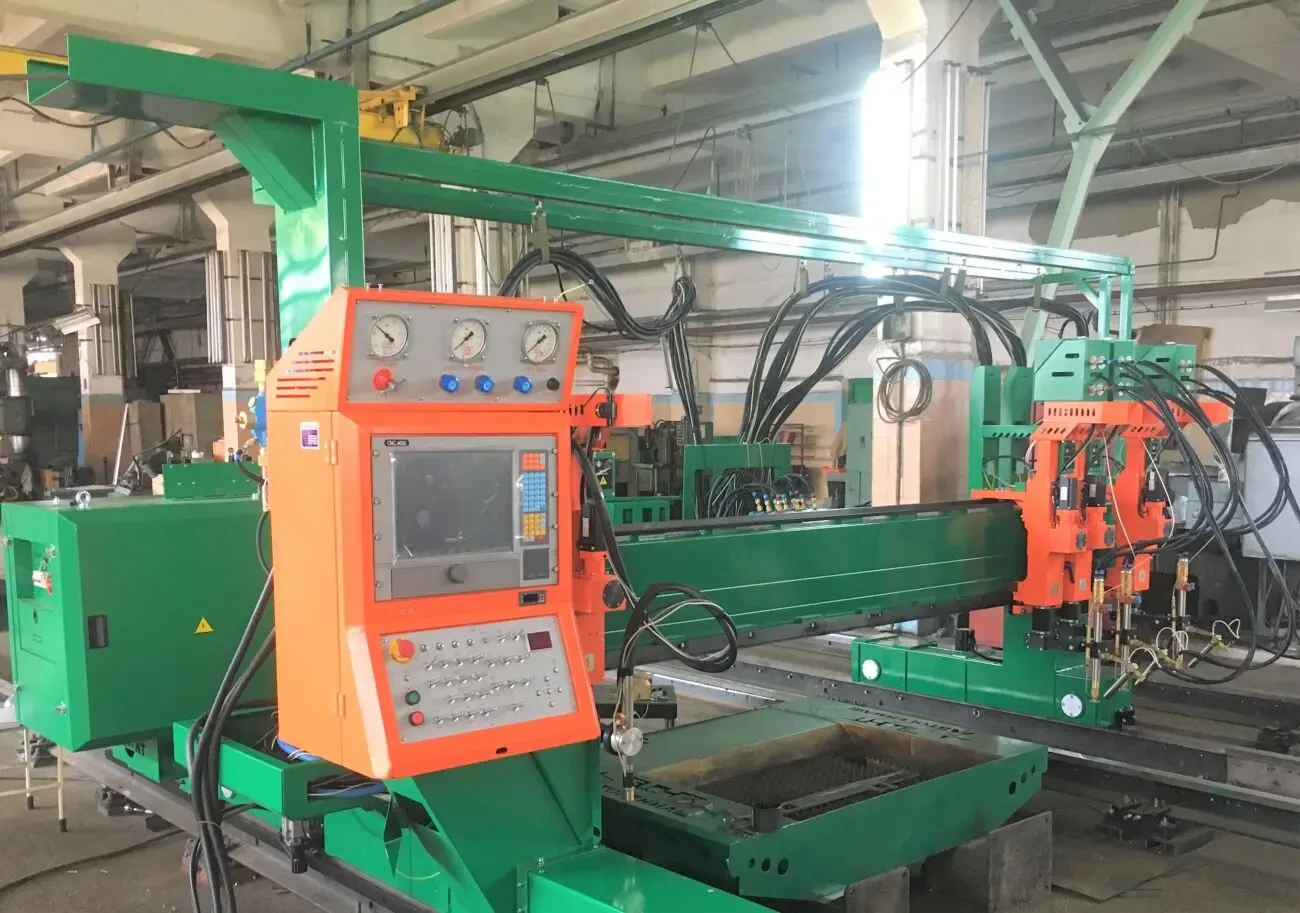 Машина газокисневої різки с ЧПК Комета 4