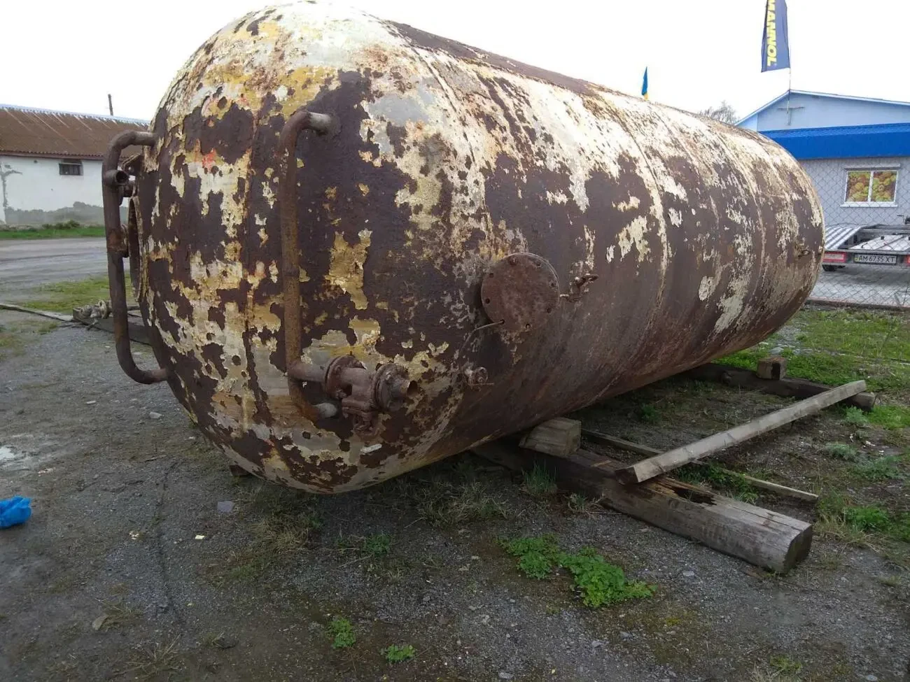 Дзот бункер бомбоубежище из бочек 2