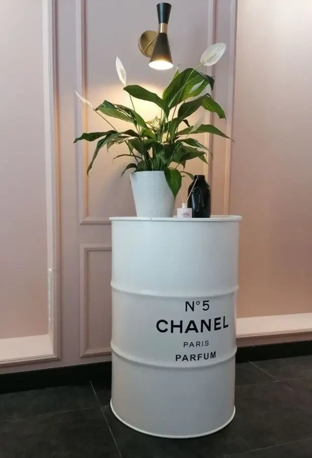 Меблі з металевих бочок. Дизайнерські бочки. Бочка з логотипом 3