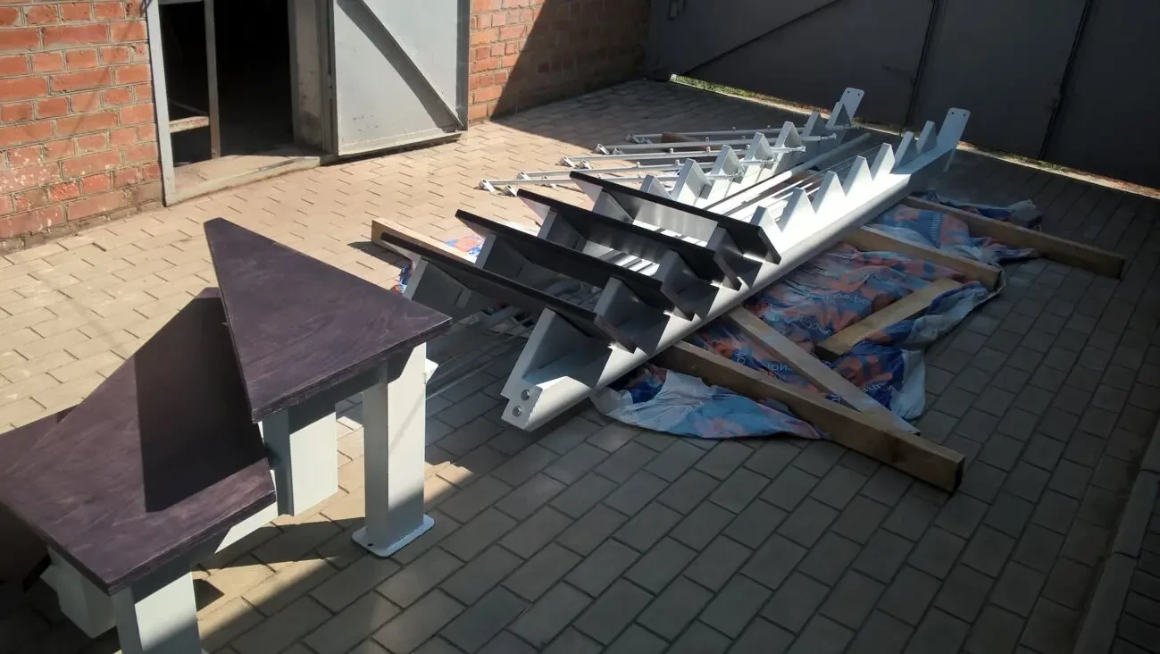 Лестницы маршевые классические 8