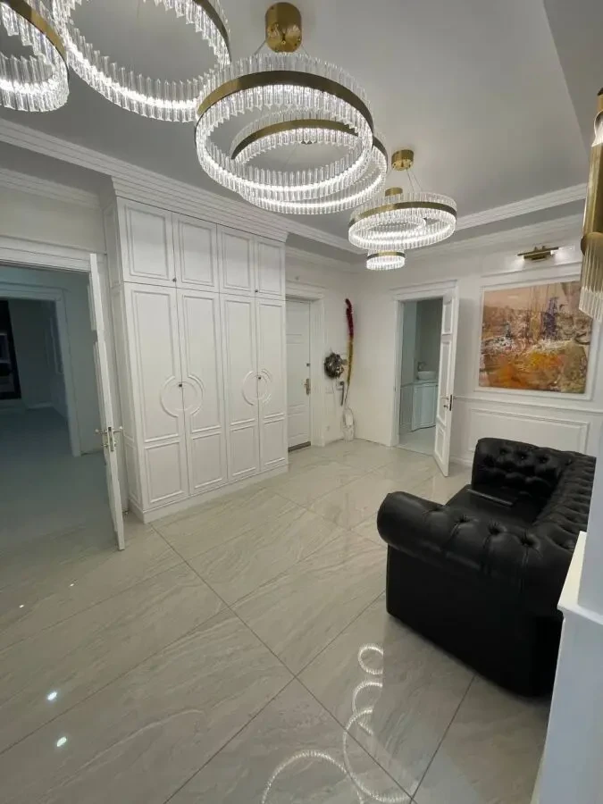 Продам 3-х комнатную квартиру в доме класса de-luxе ЖК Фаворит 3