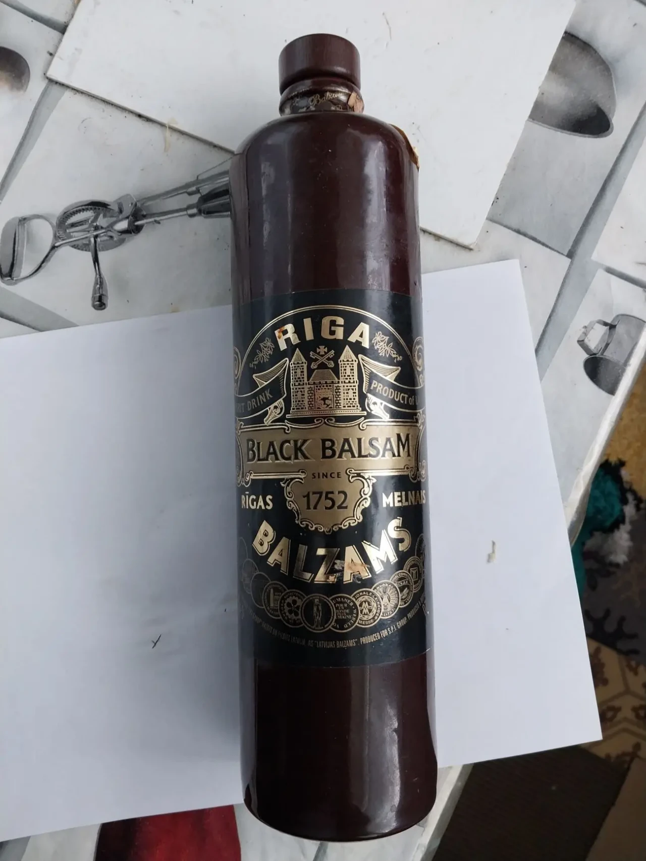 Керамическая бутылка от Рижского чёрного бальзама 0,7 л 10