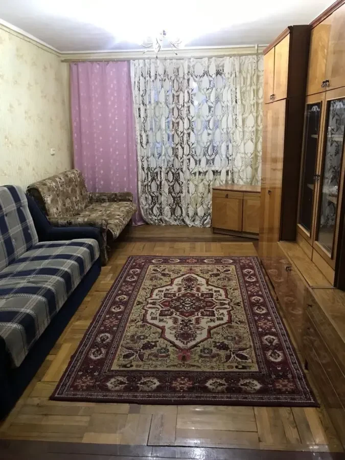 Продам самую дешёвую 2-х комнатную на Павлово Поле. 2