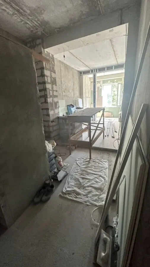 Продам 1-у напротив Коллизея, недалеко от Конного Рынка. 6
