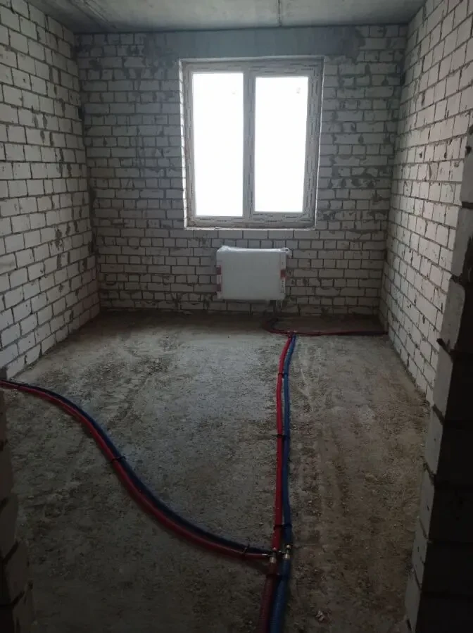 Продам 2-у ЖК Птичка в строительном состоянии - дом сдан. 8