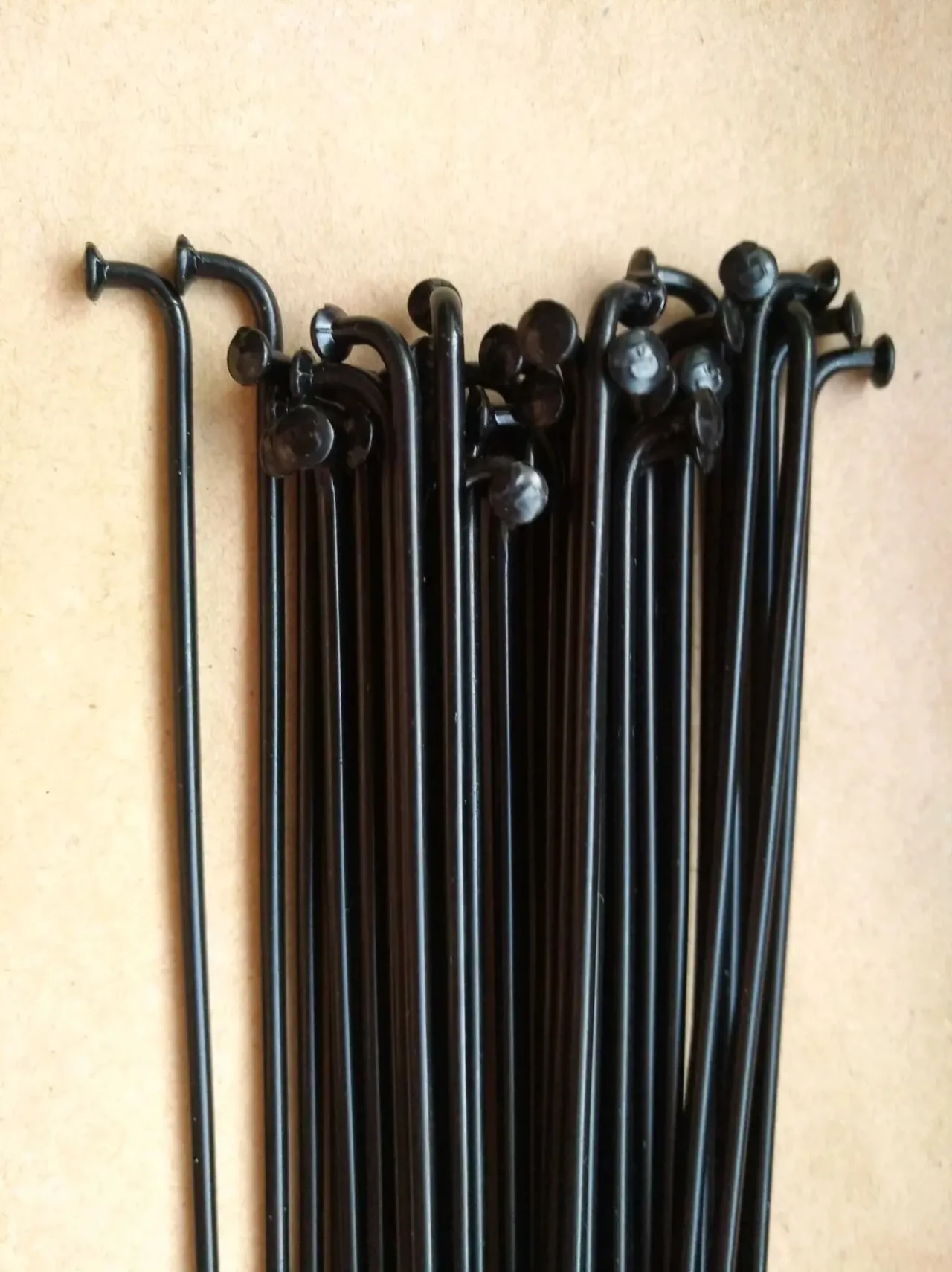 Спица чёрная 2