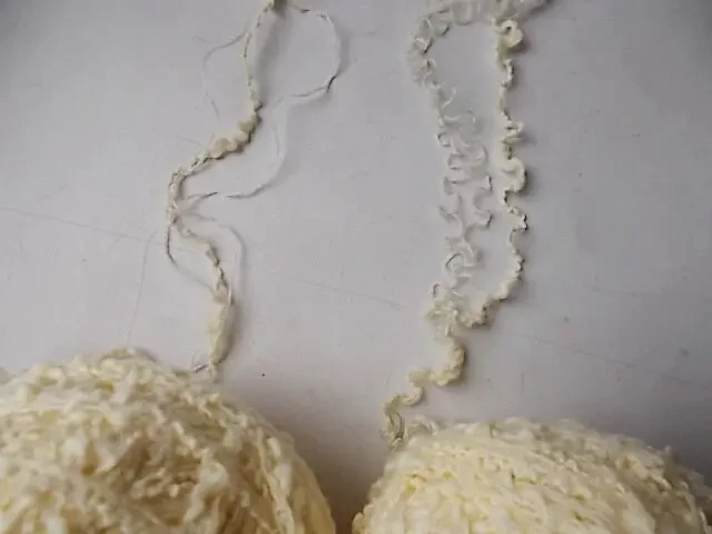 Пряжа нитки комбинированные желто-лимонный неяркий цвет 185 гр 8