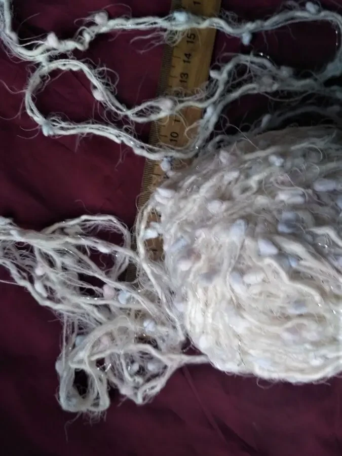 Пряжа фантазийные с люрекс серебром, травкой, шарики букле 73 гр 8