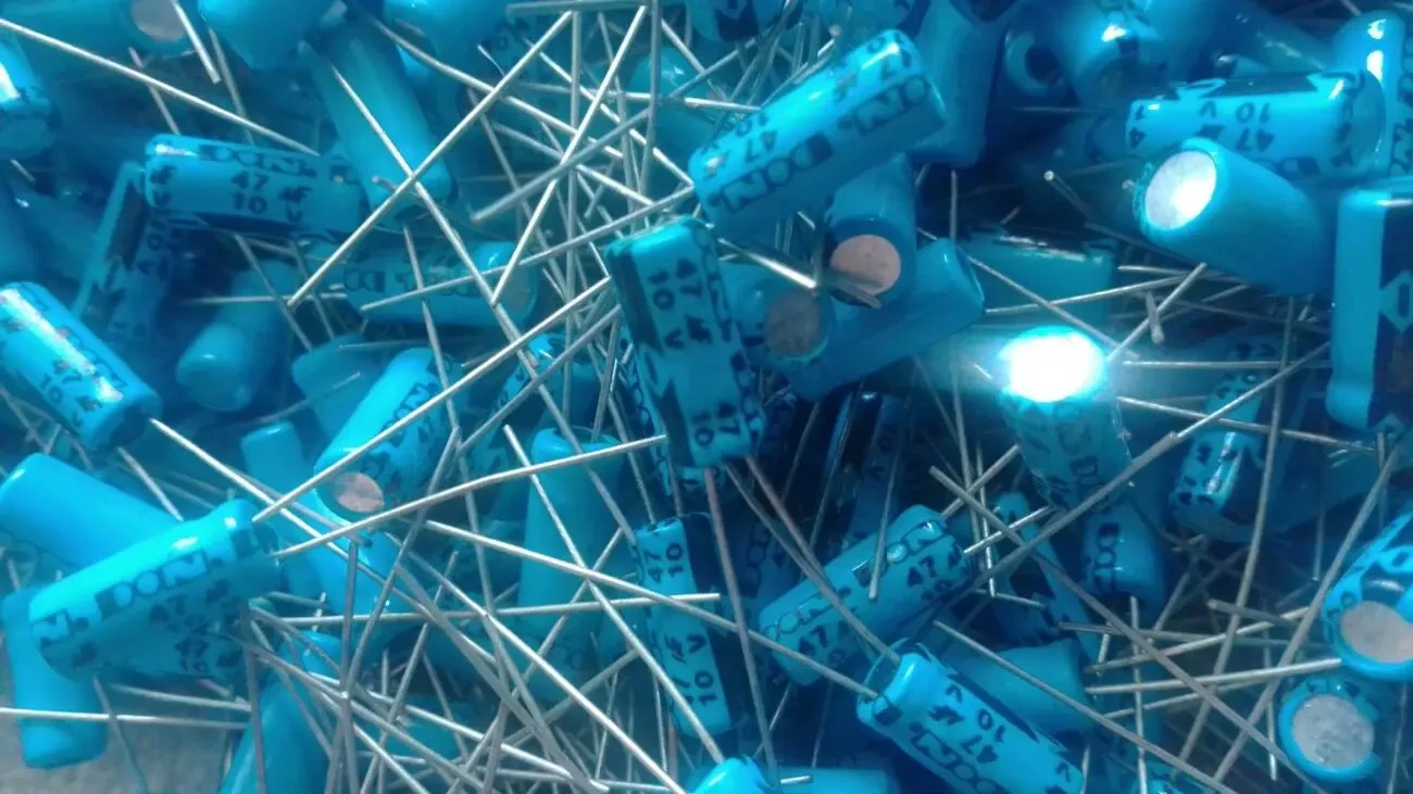 Конденсатор 47мкф 10в (10 шт) 2