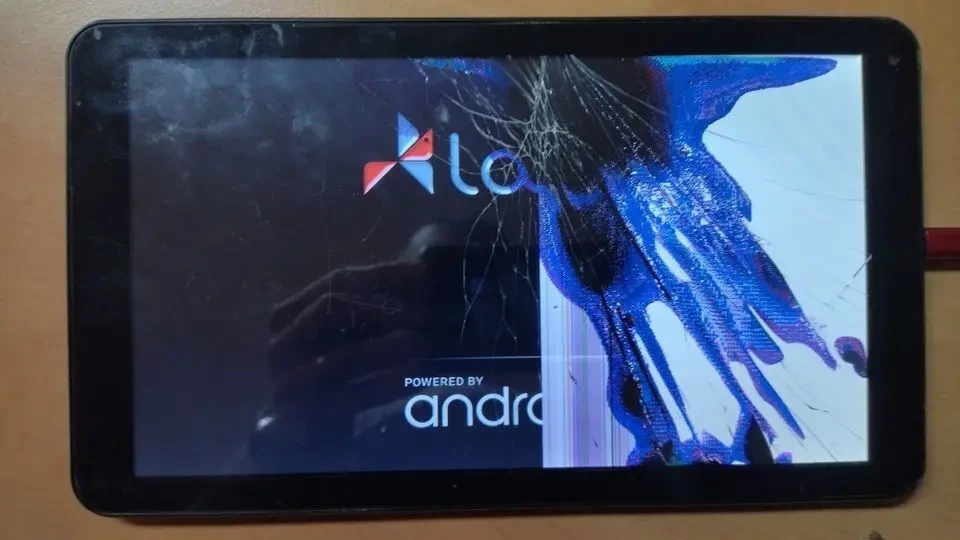 Планшети на запчастини чи відновлення 2