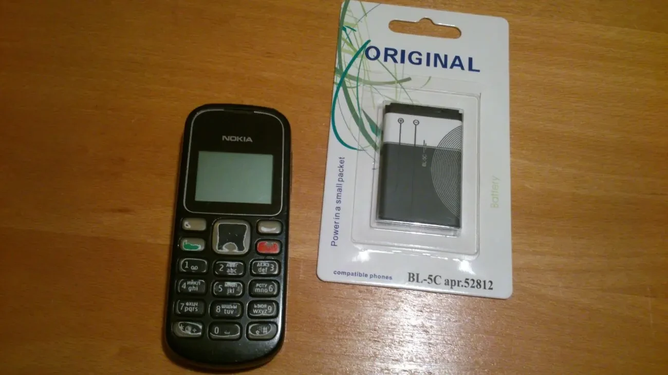 Телефон Nokia 1280