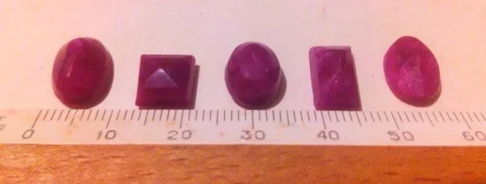 Камни самоцветы бижутерия минералы стразы