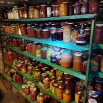 Соленья, варенья, соки и другие смаколыки