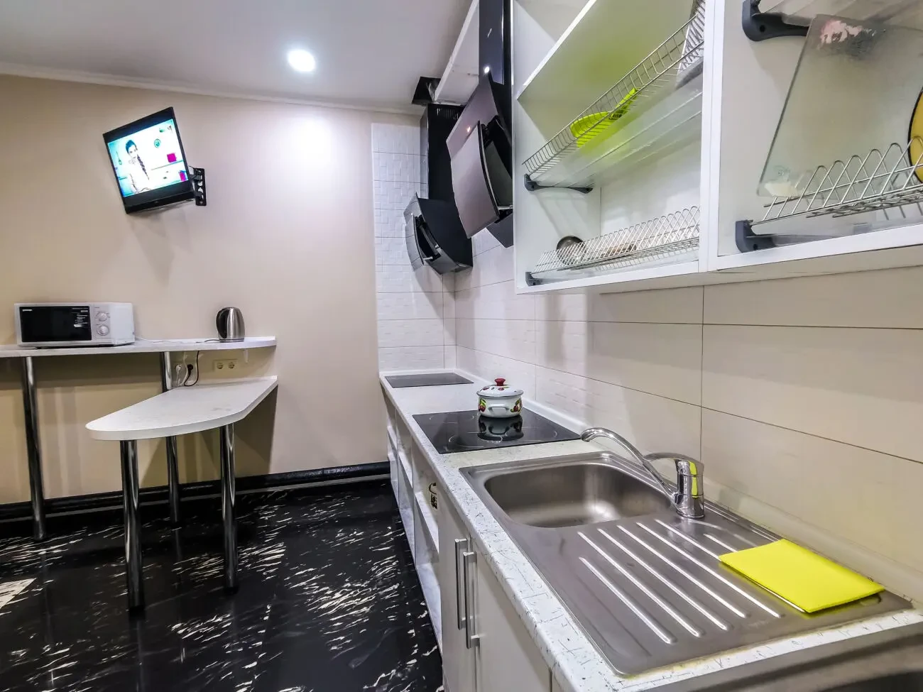 Хостел Деміївська Либідська. Автовокзал. Поруч метро 3