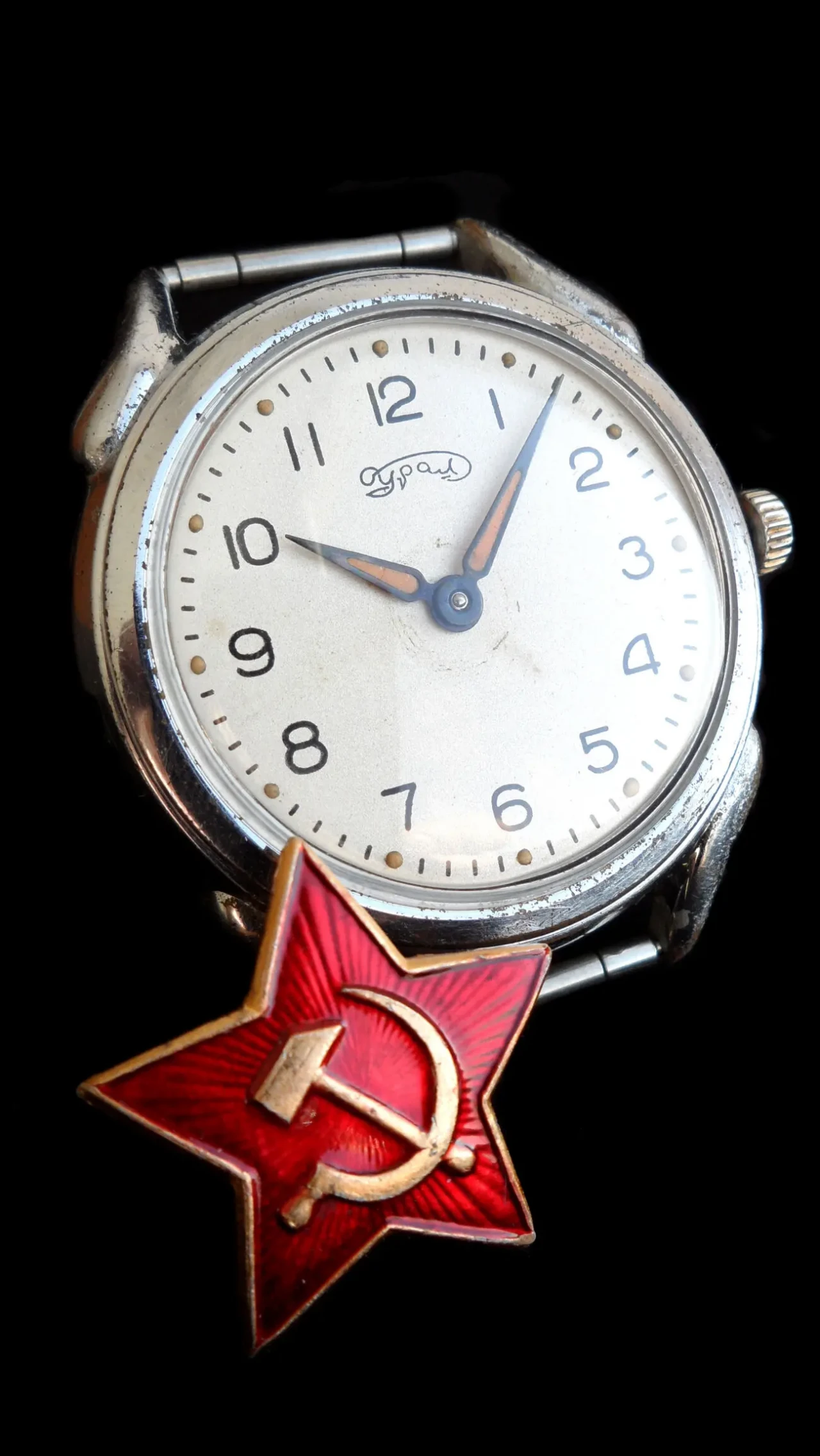 УРАЛ, часы времён Хрущёва. СССР 2кв.-57г. на 15 рубиновых камнях. 4