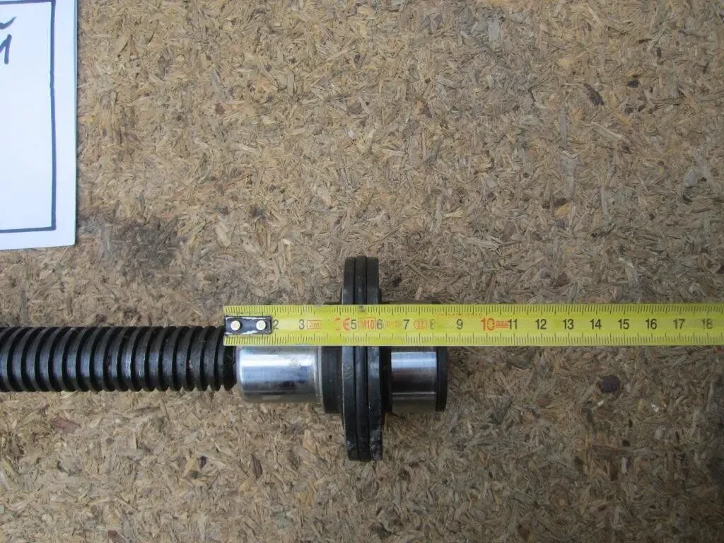 Різьбовий гвинт із стрічковим різьбленням 4