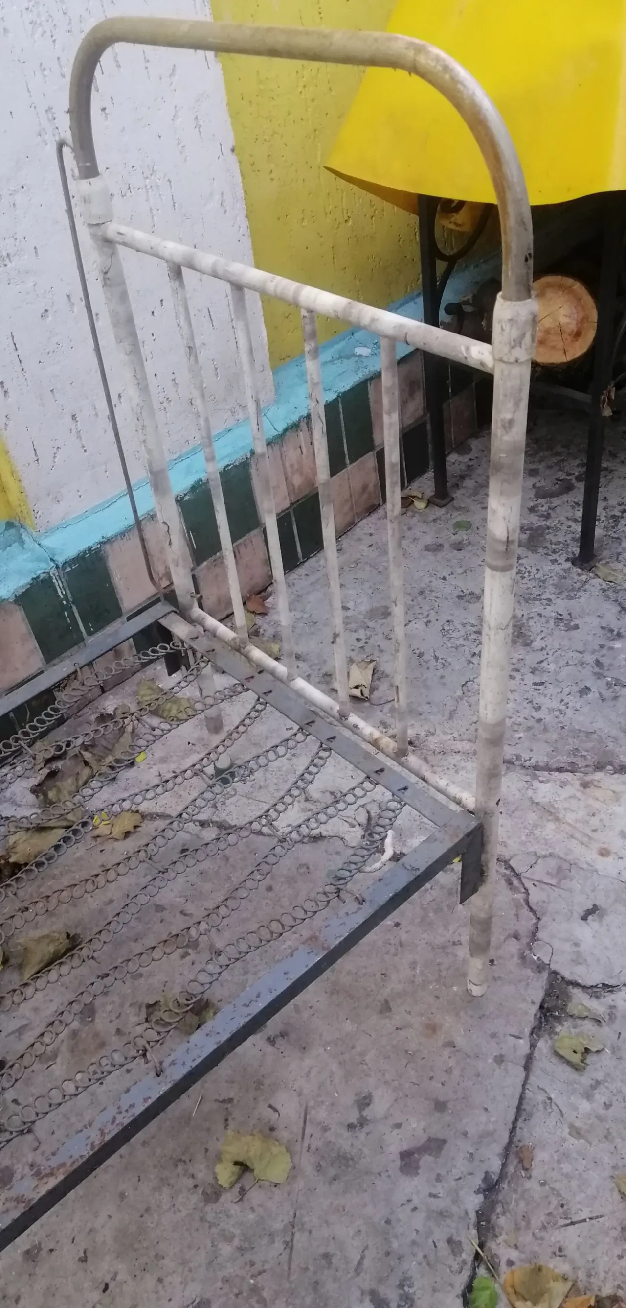 Ліжко металево розбірне.дітяче