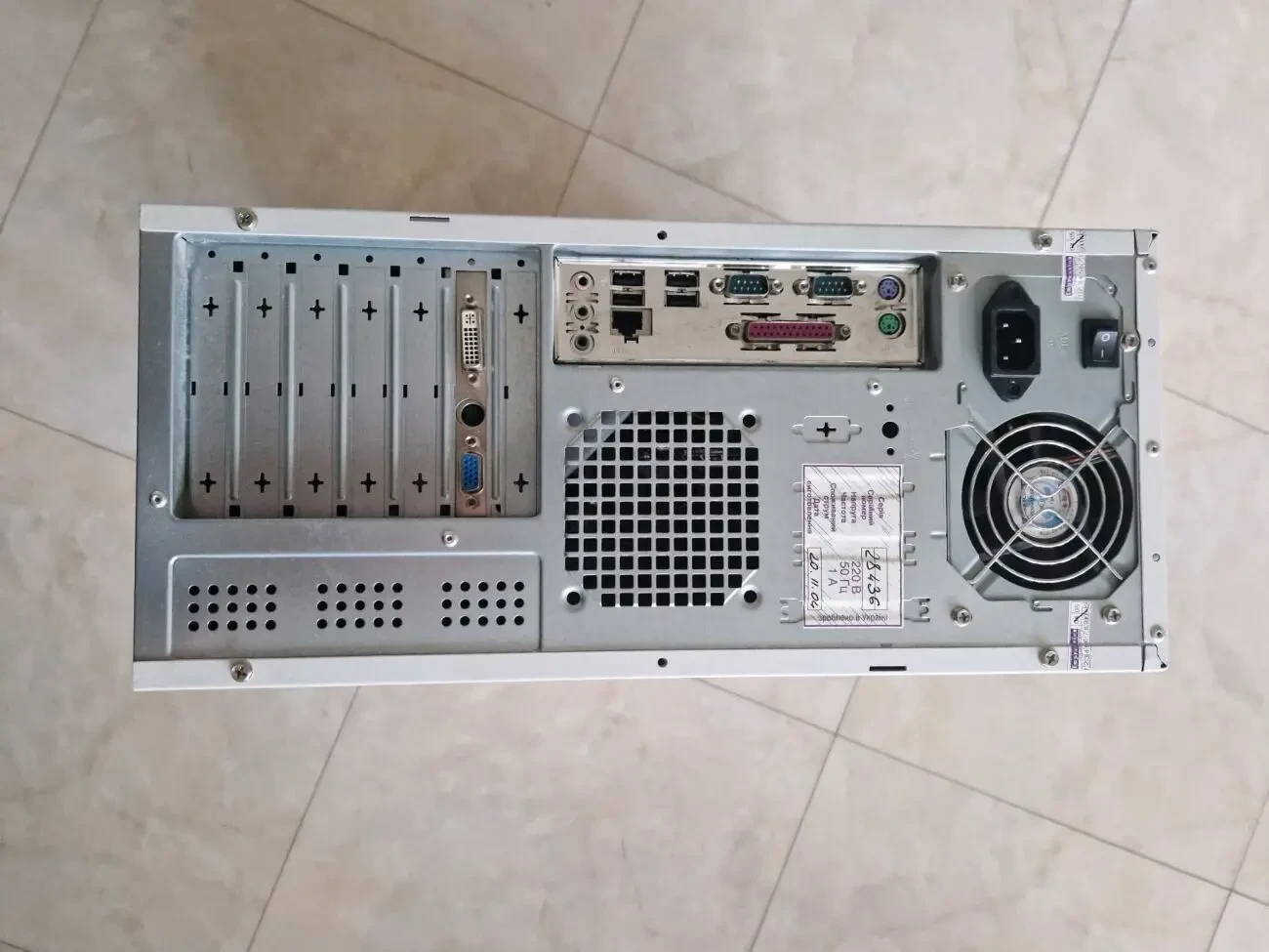 Системний блок комп'ютера 3