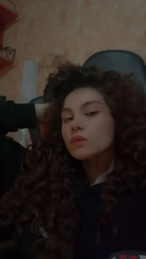 Перекладач тексту, копірайтер.