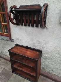 Прихожая под старину  Колеса  из дерева, вешалка и полка для обув