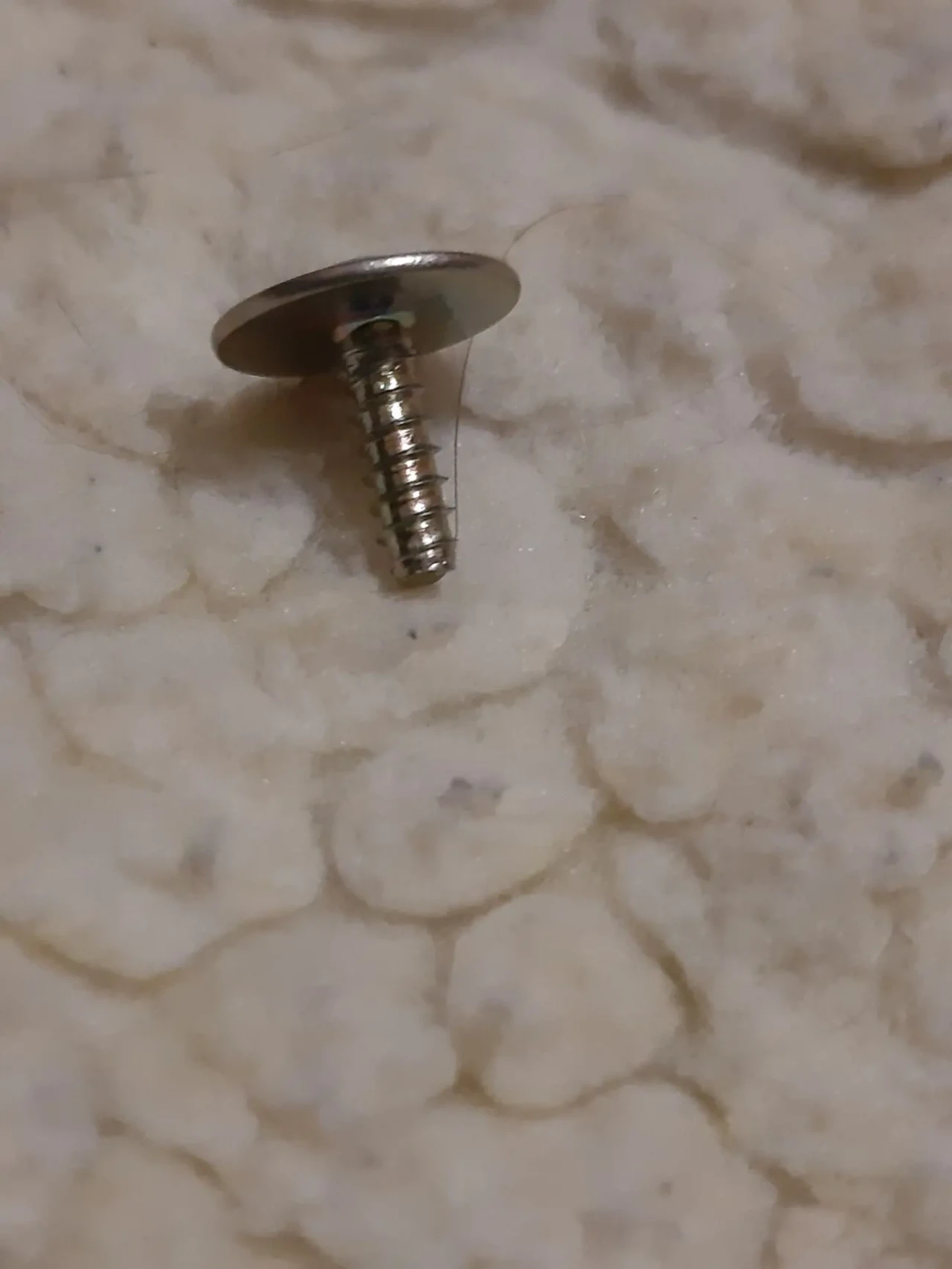 Продам гвинт М4х12 3