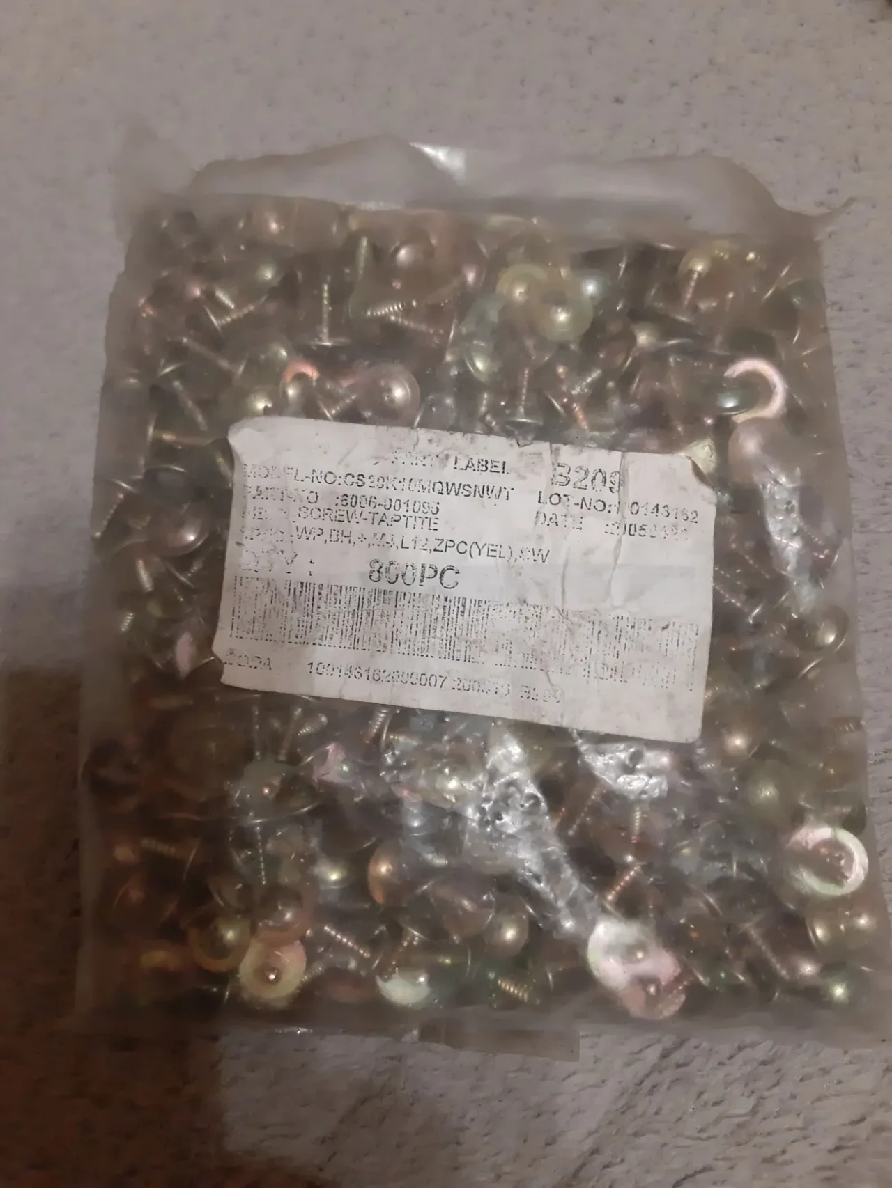 Продам гвинт М4х12