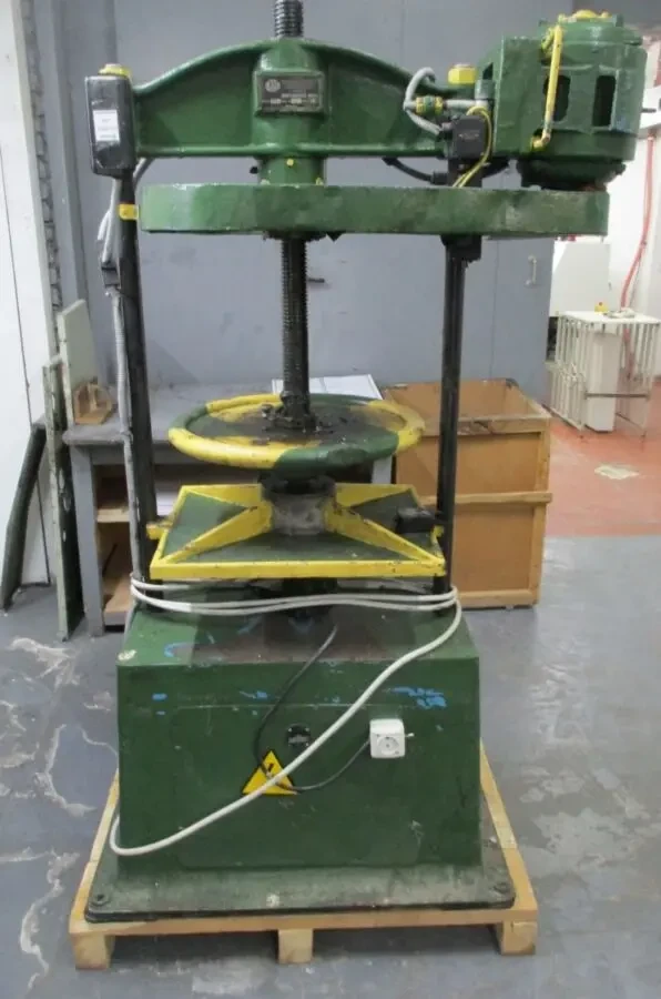 Обжимной книжный пресс бпк 7 2