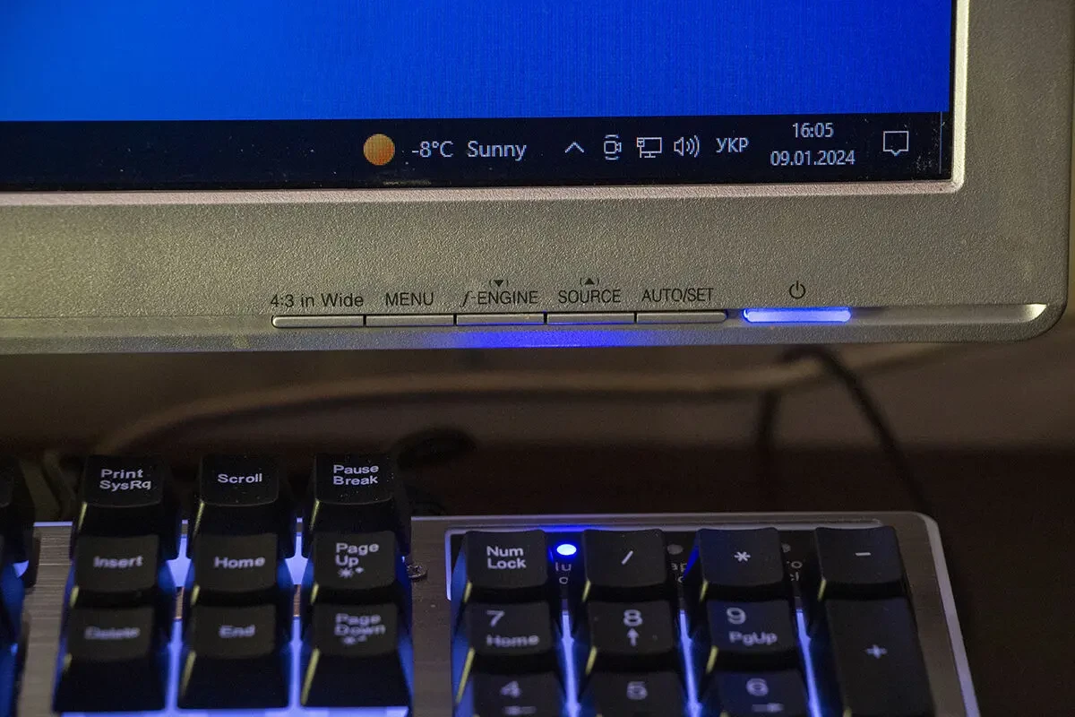 Монітор LG Flatron W2042T Silver 3