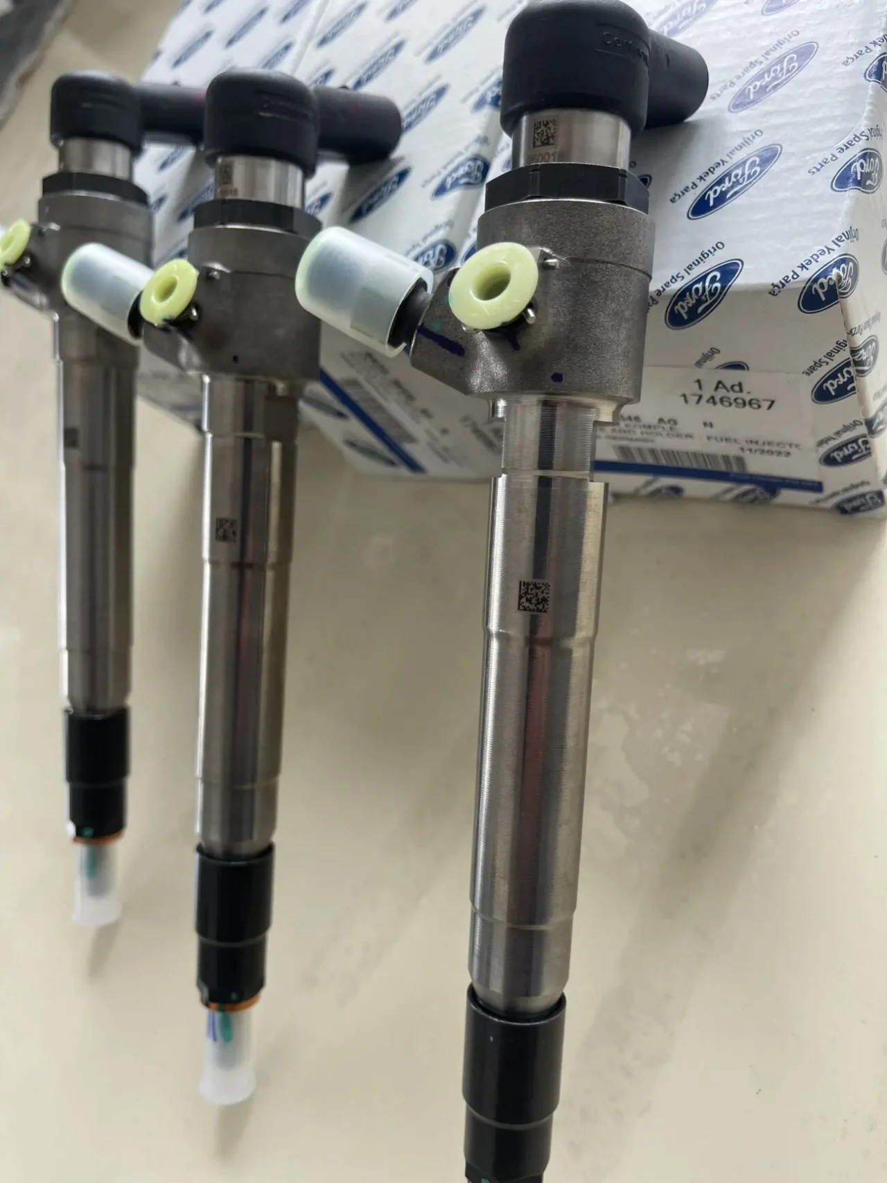 1746967. код. BК2q 9k546 AG. Форсунка форд транзит новая 3