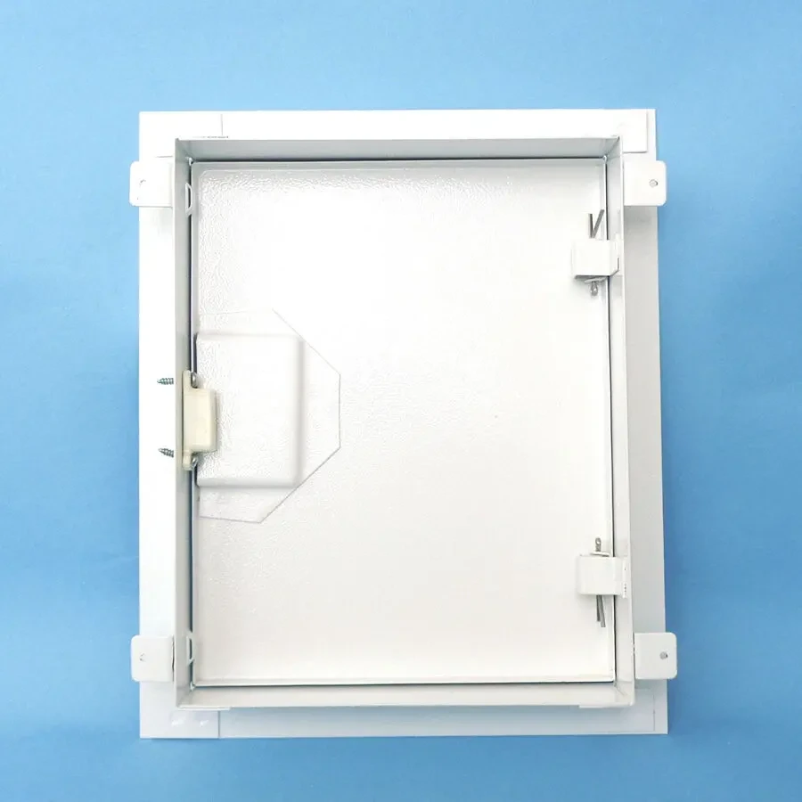 Люк ревизионный сантехнический 250Х300 металл дверца на магните 2