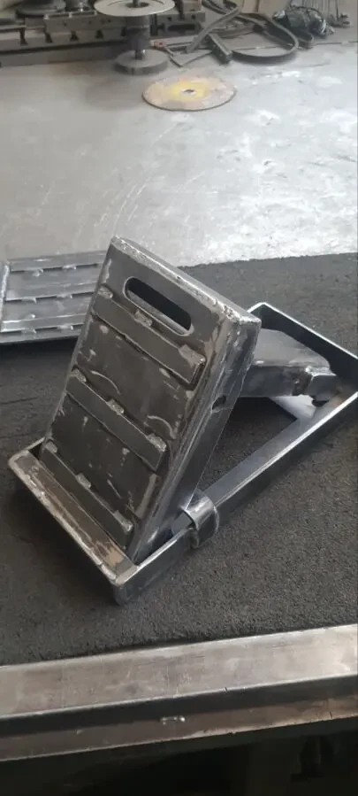 Універсальне багатооборотне кріплення Умк 5