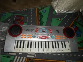 Дитячий синтезатор 37 клавіш