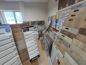 Ламінат, вінілова SPC підлога, лінолеум, паркетна дошка, плінтус