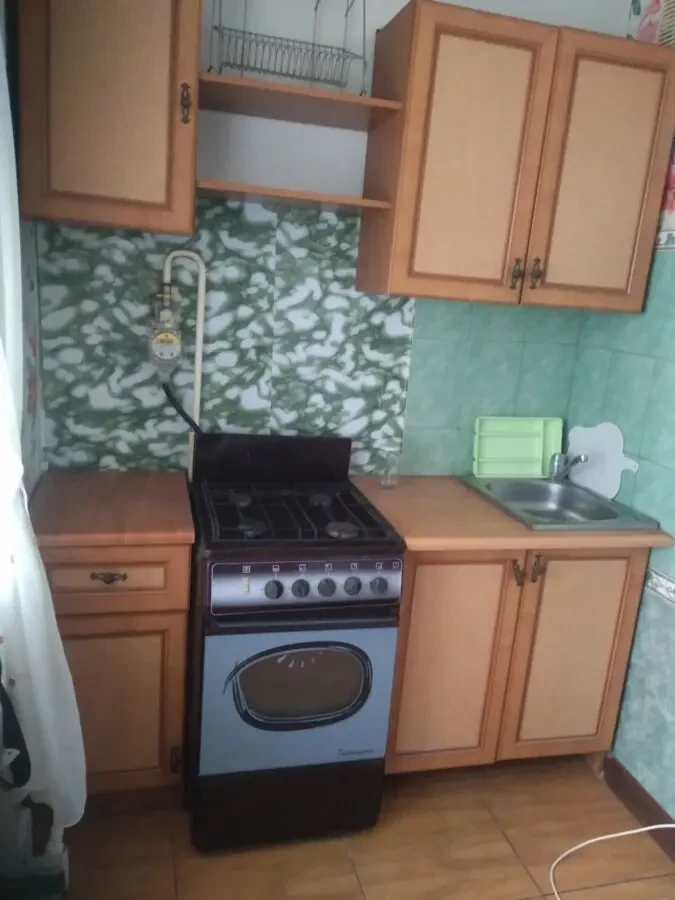 здається однокімнатна квартира в гарному стані 2