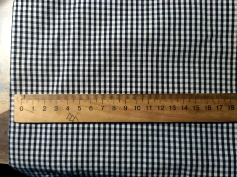 Блуза ткань маленькая черно-белая клетка 9