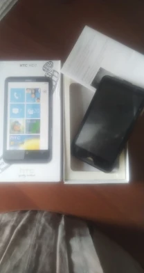 Продам HTC на запчастини