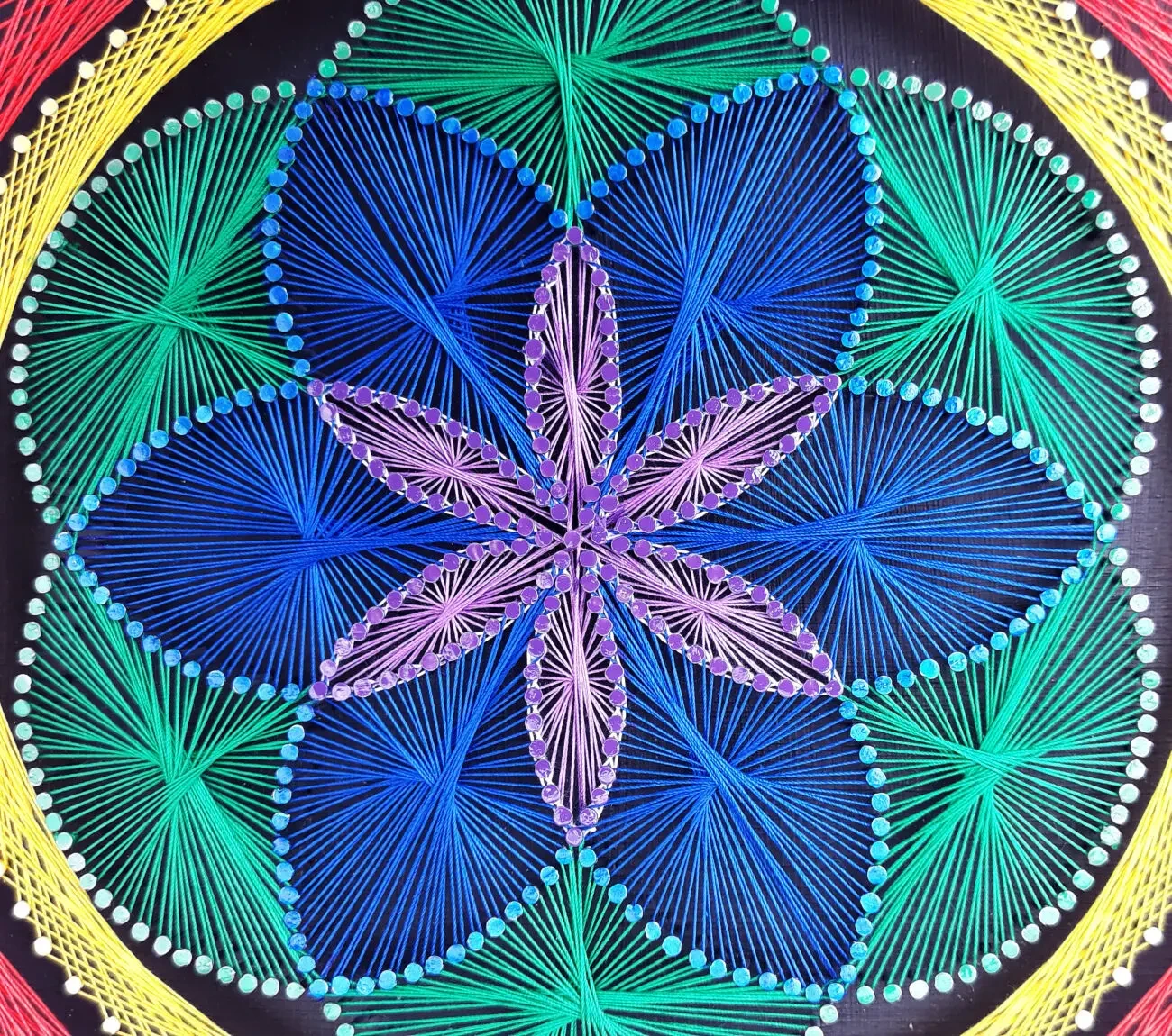 Картина магічна квітка, декор на стіну нитками, стринг арт 6