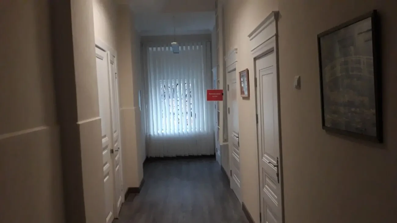 Фасад під офіс медичний центр навпроти Променади 5