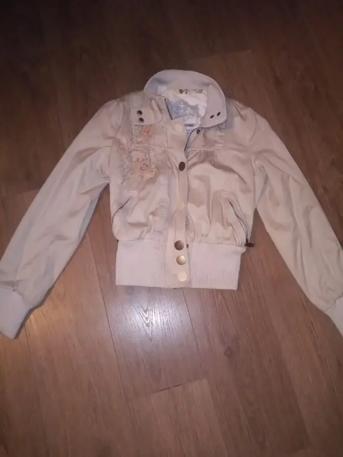 куртка короткая на резинке 5