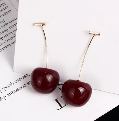 Яскраві, красиві сережки вишеньки. 3