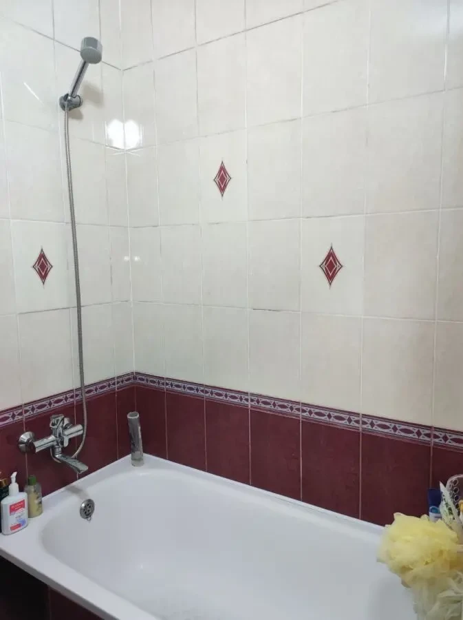 Продам 2 кім. квартиру 3