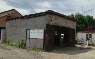 Сдам гараж под СТО в Полтаве возле авторынка, Киевское шоссе.