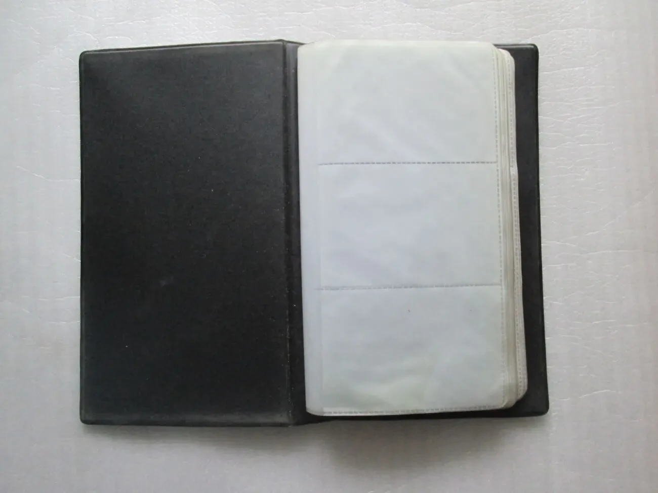 Альбом для Візиток чи Монет. 50 аркушів 300 комірок. Розмір 19х11х3 см 3