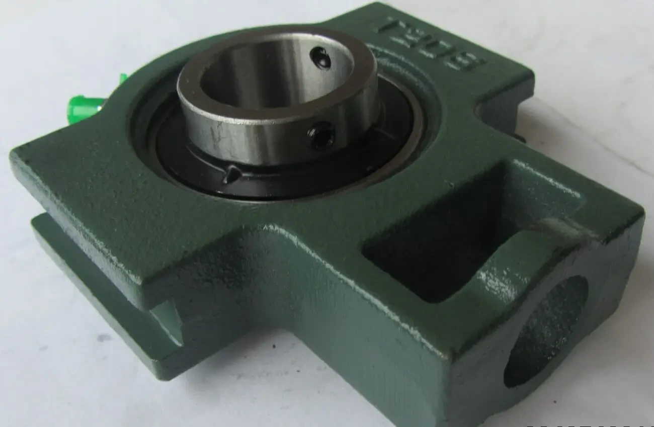 Подшипники корпусные  UCР208  под  вал 40 мм 7