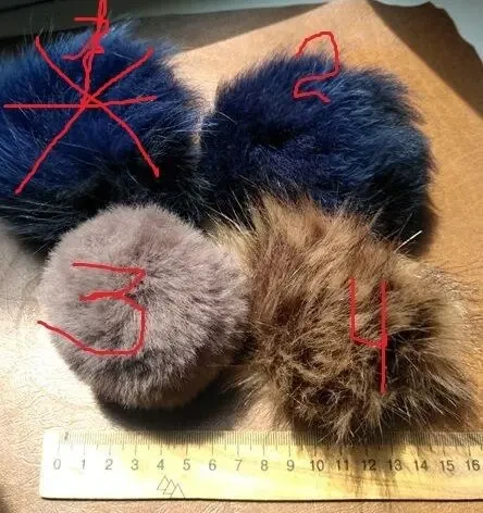 Помпоны шарики пушистые натуральный мех 2 штук для шапок 2