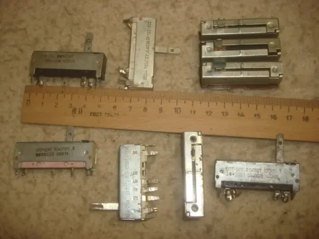 Радиокомпоненты резисторы СП3 - 23 . переменные . 4